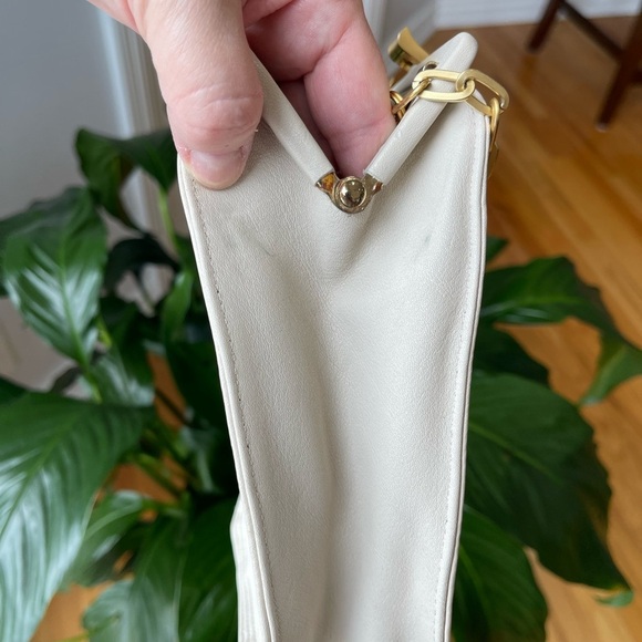 Liz Claiborne ivory cream leather bag with gold chain formal date night office - Picture 11 of 16